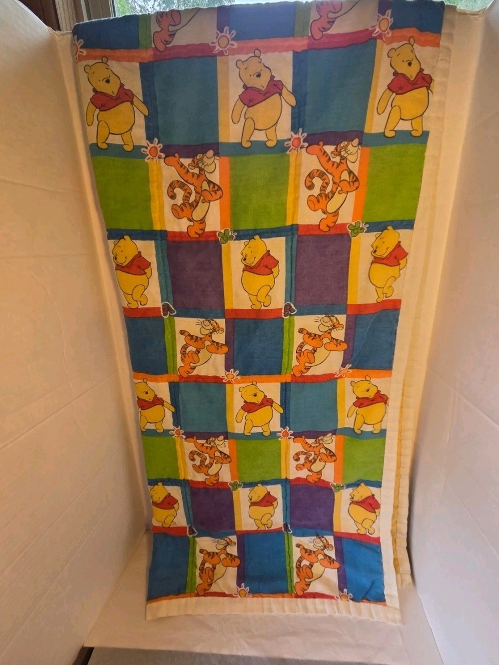Vintage Winnie The Pooh and Tigger Blanket 40" x 44"
